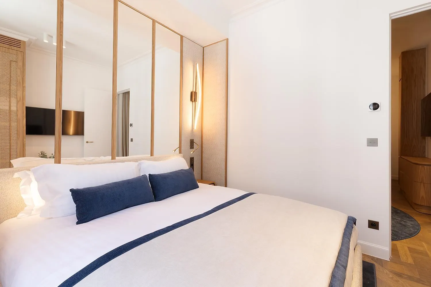 Oniri - Serviced Apartments In Louvre - Rue De Richelieu Parigi