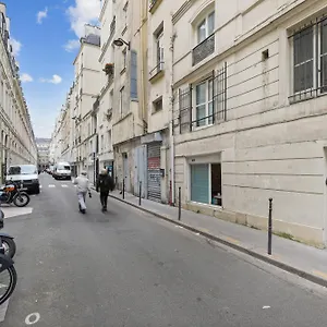 Apartment Lavie Maison Face Palais Royal, Paris